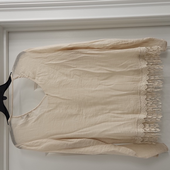 Cream Top - Picture 5 of 5